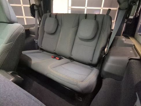 Used 2025 Jeep Wrangler Sport AWD/4WD image 22