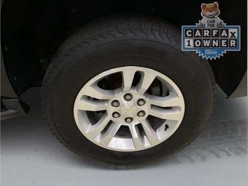 Used 2017 Chevrolet Suburban LT AWD/4WD image 19