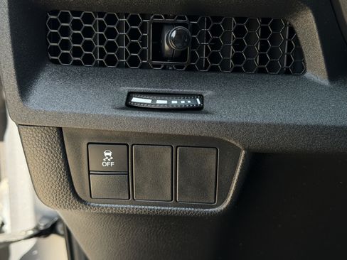Used 2024 Honda CR-V EX image 25