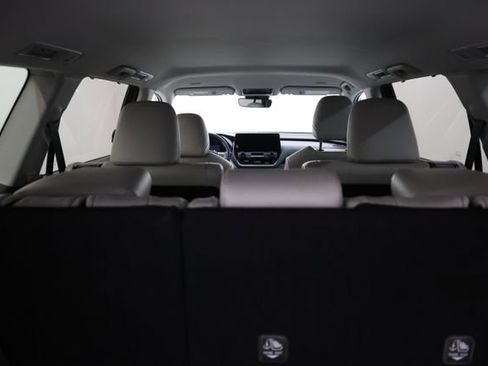 Used 2025 Toyota Grand Highlander FWD image 61