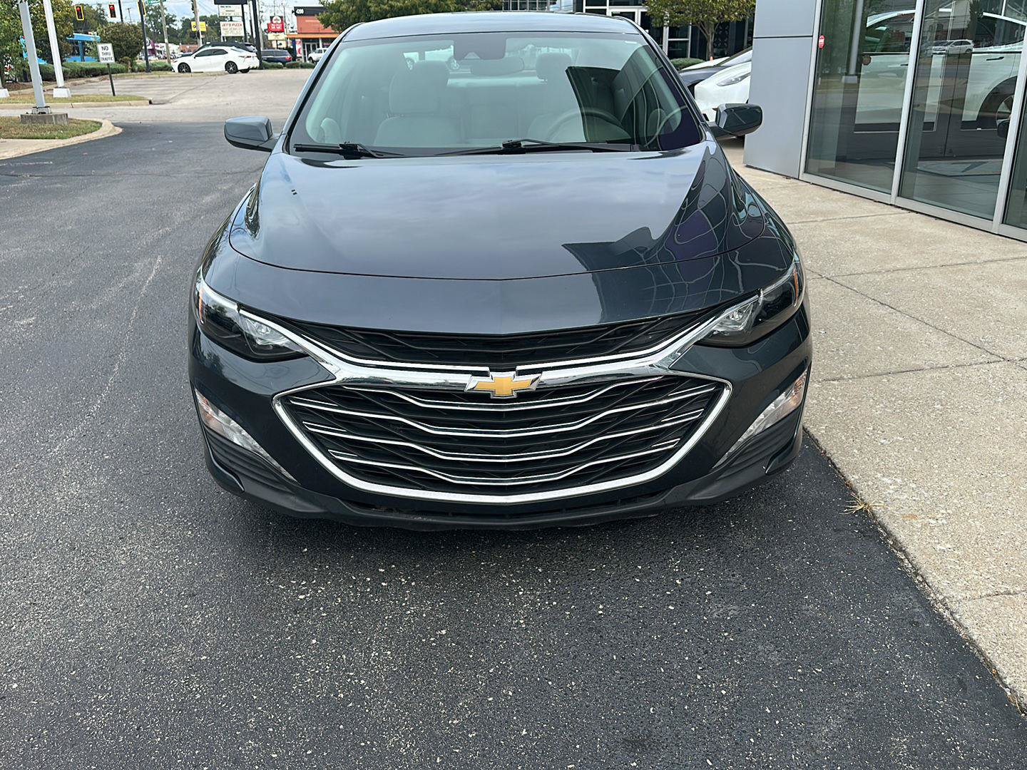 Used 2021 Chevrolet Malibu LT FWD image 7