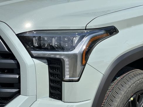 New 2026 Toyota Tundra Limited AWD/4WD image 10