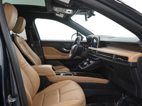 Used 2022 Lincoln Corsair Reserve w/ Equipment Group 201A image 13