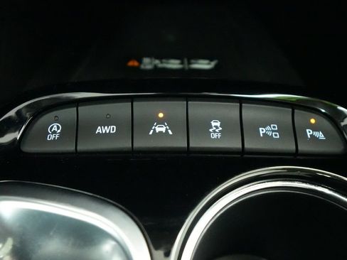 Used 2020 Buick Encore GX Essence w/ Experience Buick Package AWD/4WD image 35