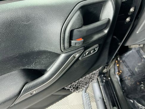 Used 2017 Jeep Wrangler Unlimited Sport image 14