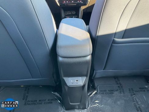 Used 2022 Chevrolet Bolt EUV LT w/ Convenience Package image 33