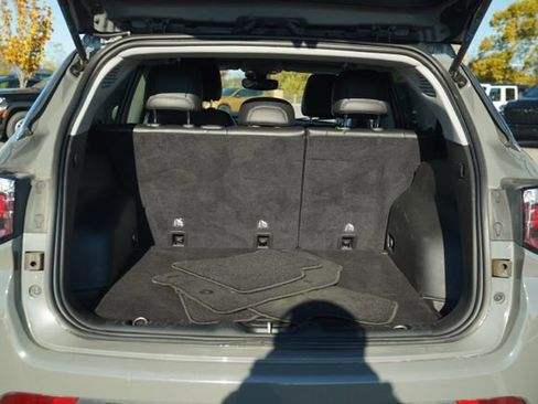 Used 2022 Jeep Compass Limited image 19