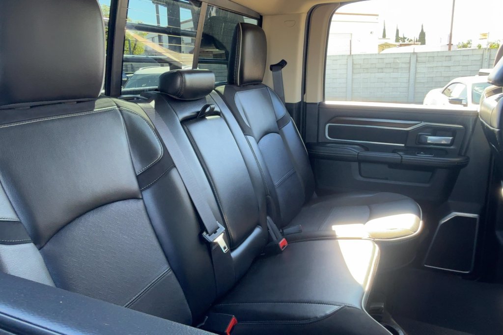 Used 2022 RAM 5500 Laramie AWD/4WD image 13