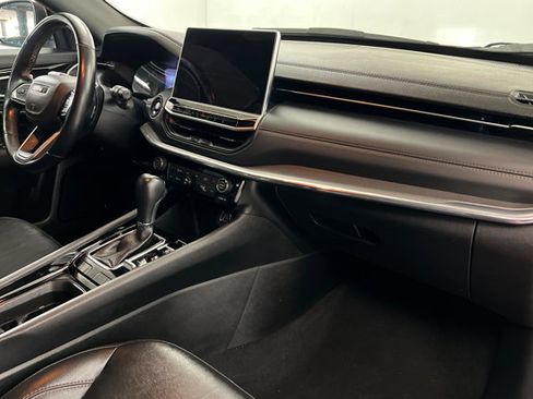 Used 2022 Jeep Compass Limited image 24