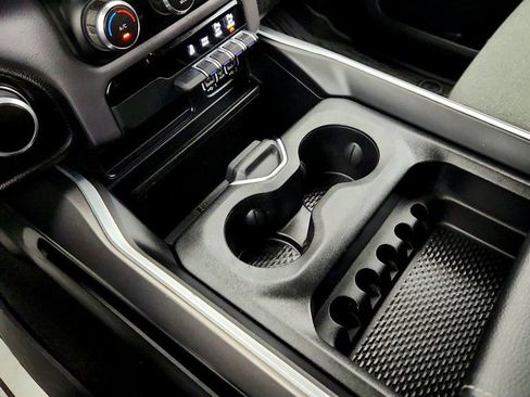 Used 2022 RAM 1500 Big Horn AWD/4WD image 16