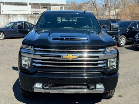 Used 2022 Chevrolet Silverado 2500 High Country w/ Z71 Off-Road Package image 2