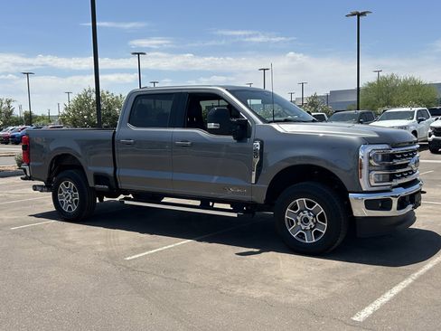 Used 2025 Ford F250 Lariat AWD/4WD image 7