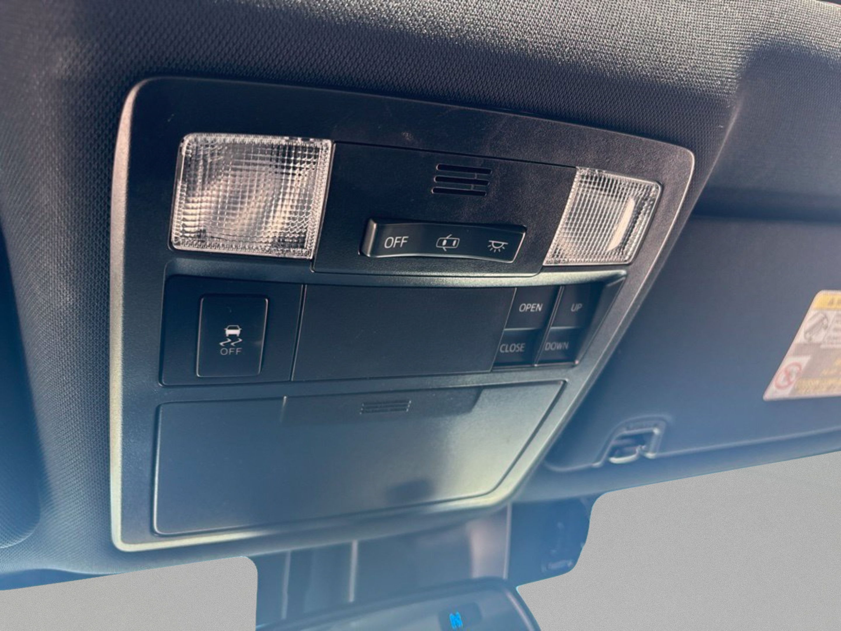 Used 2018 Toyota Tacoma Limited AWD/4WD image 22