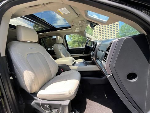 Used 2020 Ford Expedition Platinum AWD/4WD image 20