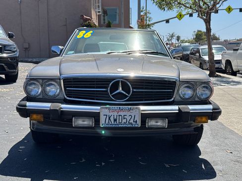 Used 1986 Mercedes-Benz 560 SL image 3