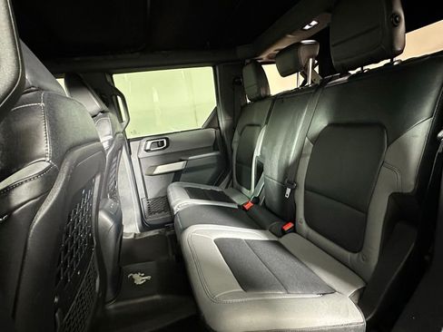 Used 2022 Ford Bronco Black Diamond image 27