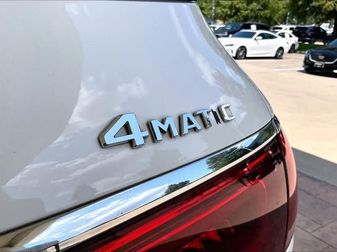 Used 2021 Mercedes-Benz GLS 450 4MATIC image 9