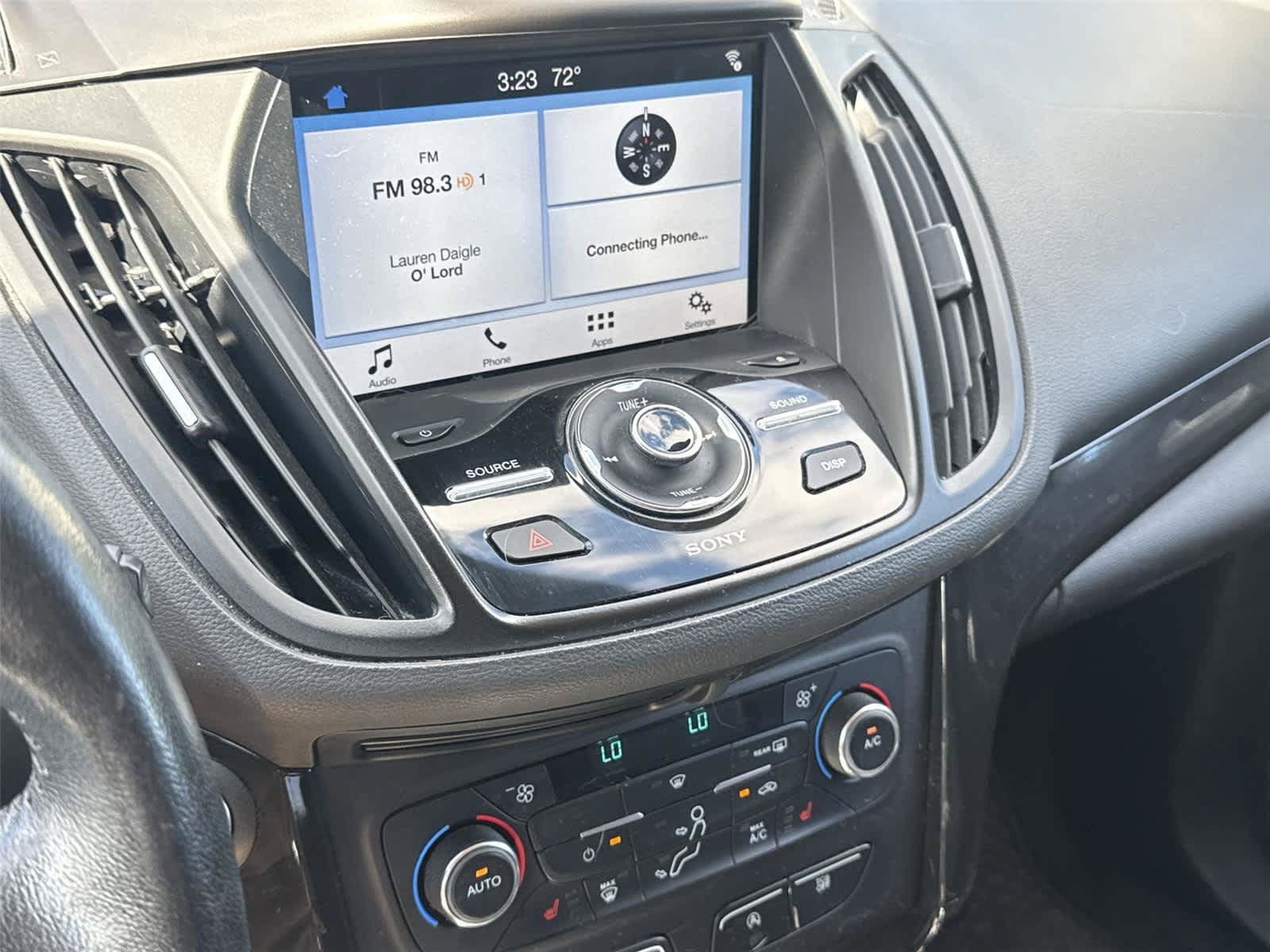 Used 2017 Ford Escape Titanium FWD image 22