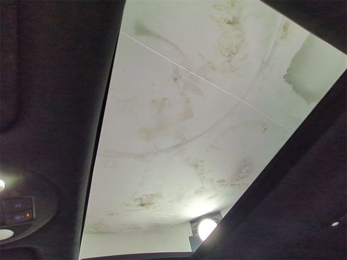 Used 2023 Genesis G70 3.3T w/ Sport Prestige Package image 22