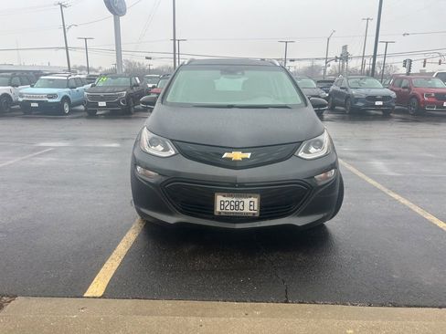 Used 2019 Chevrolet Bolt Premier w/ Infotainment Package image 4
