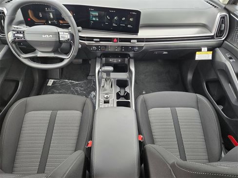 New 2026 Kia Sorento LX image 18