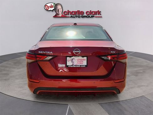 Used 2024 Nissan Sentra SV image 4