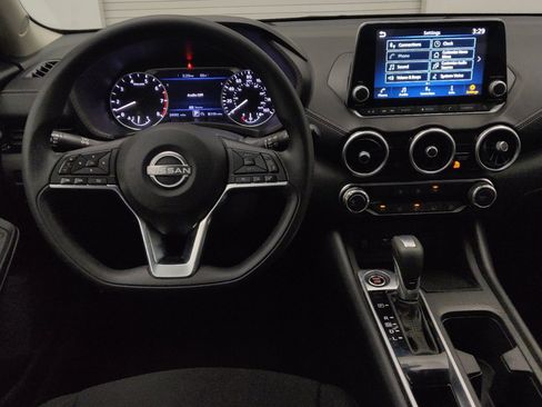 Used 2024 Nissan Sentra SV FWD image 22