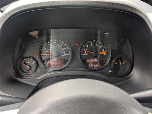 Used 2017 Jeep Patriot High Altitude AWD/4WD image 11