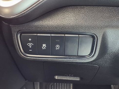 Used 2023 Kia Soul LX image 22