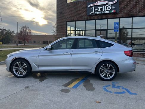 Used 2018 BMW 330i Gran Turismo xDrive image 10