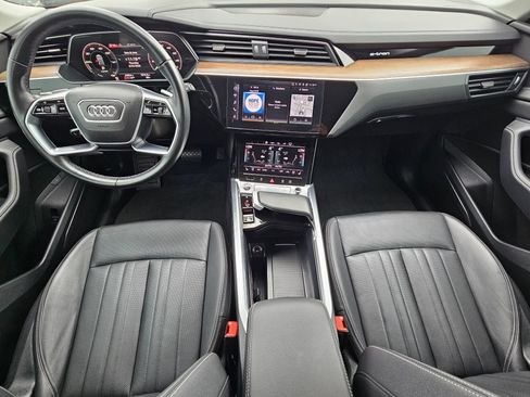 Used 2024 Audi Q8 e-tron Premium Plus w/ Premium Plus Package AWD/4WD image 23