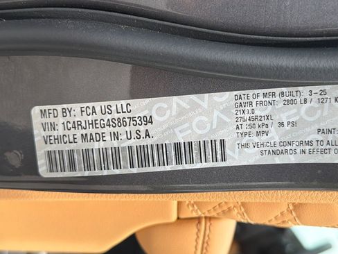 Used 2025 Jeep Grand Cherokee Summit image 44