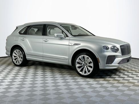Used 2024 Bentley Bentayga AWD/4WD image 1