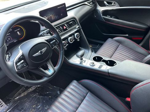 Used 2023 Genesis G70 2.0T w/ Sport Prestige Package RWD image 13