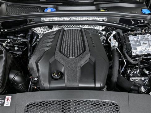 New 2026 Porsche Macan AWD/4WD image 34
