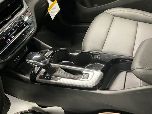 New 2025 Buick Envista Avenir image 23