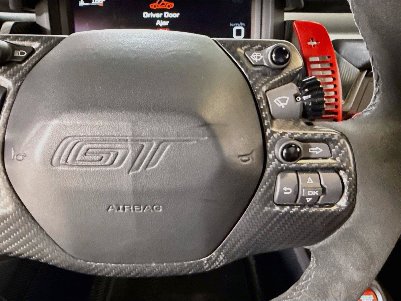 Used 2018 Ford GT RWD image 22