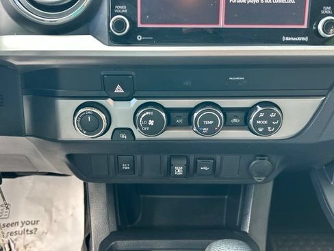 Used 2020 Toyota Tacoma SR5 AWD/4WD image 45