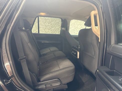 Used 2022 Ford Expedition XLT RWD image 12