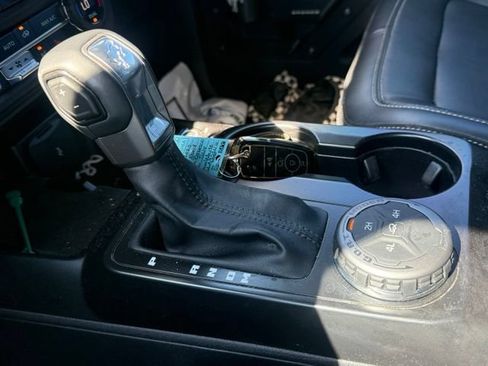Used 2025 Ford Bronco Outer Banks AWD/4WD image 21