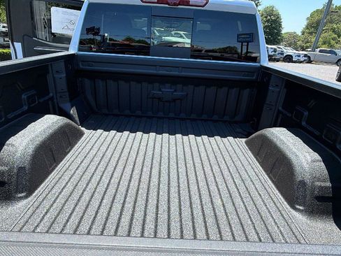 New 2026 Chevrolet Silverado 1500 High Country AWD/4WD image 10