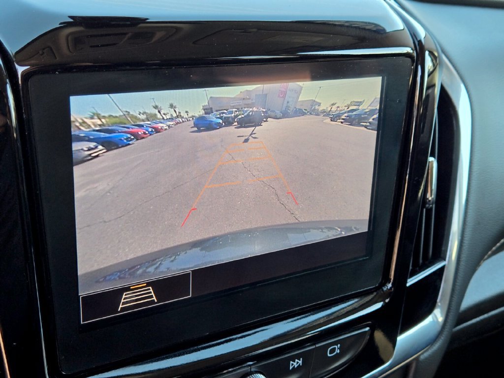 Used 2020 Chevrolet Traverse LT w/ Driver Confidence II Package AWD/4WD image 30