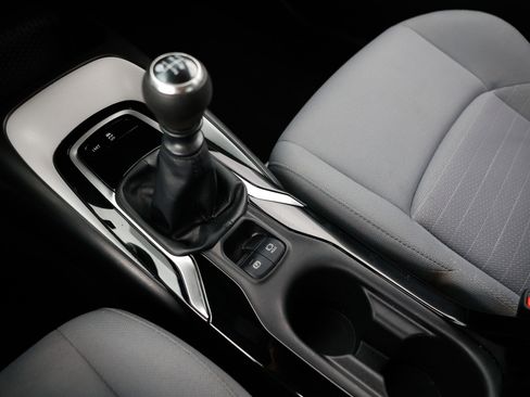 Used 2022 Toyota Corolla SE image 41