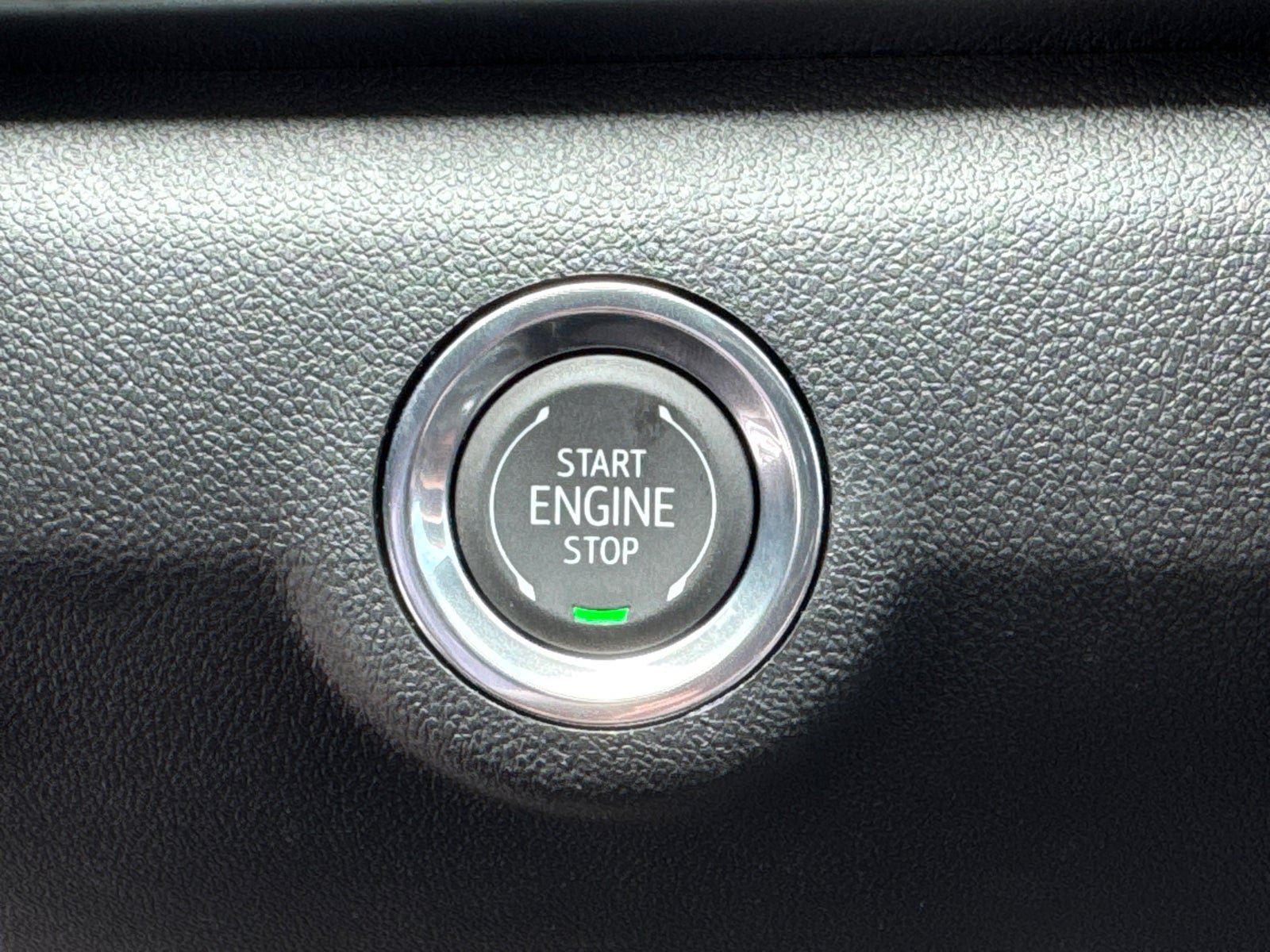 New 2026 GMC Terrain Denali w/ LPO, Black Badging Package AWD/4WD image 35