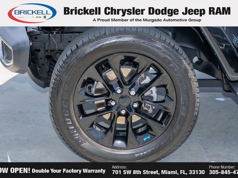 Used 2023 Jeep Wrangler Unlimited Sahara w/ Cold Weather Group AWD/4WD image 38