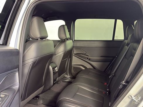 New 2026 Jeep Cherokee Limited AWD/4WD image 9