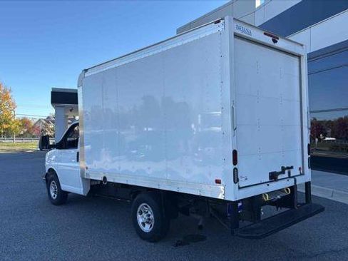 Used 2023 Chevrolet Express 3500 w/ Power Convenience Package image 6