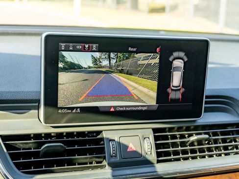 Used 2018 Audi Q5 Prestige w/ Prestige Package image 16