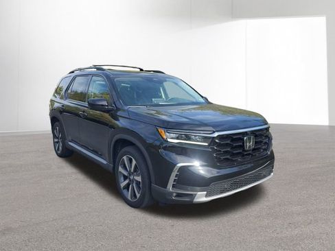 Used 2023 Honda Pilot Elite image 12