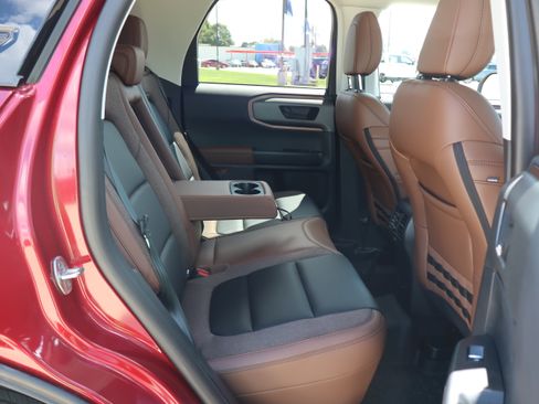 Used 2025 Ford Bronco Sport Outer Banks AWD/4WD image 11